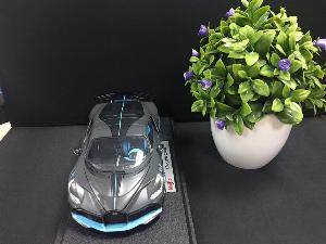 SP006001 [Maisto] Bugatti Divo 124 [Gray]