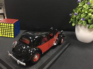 SP006092 [Burago] Citroen 15 CV TA 1938 - 18-22017 124 [red black]