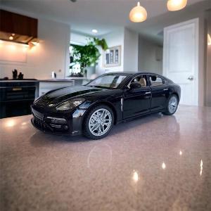 Mô hình xe Porsche Panamera 1:24