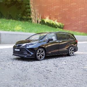 Mô hình xe Toyota Sienna 1:24