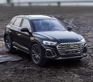 Mô hình xe Audi Q5 1:24