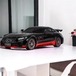 Mô hình xe ô tô Mercedes Benz GTR 1:18