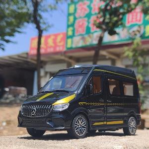 Mô hình xe Mercedes MPV 1:24
