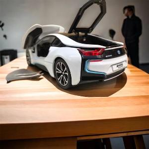 Mô hình xe BMW i8 1:24