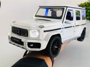 Mô hình xe Mercedes G63 AMG 1:18 cao cấp - White