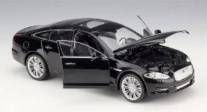 Mô hình xe Jaguar JAGUAR XJ 1:24 [Black]