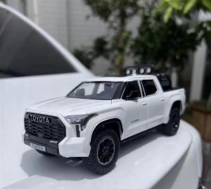 Mô hình xe ô tô bán tải Toyota Tantu Pick Up TUNDRA TRD 4x4 tỷ lệ 1:24
