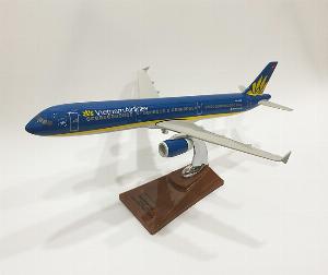 Mô hình máy bay Viet Nam Airlines Aircraft A321 32 cm Metal