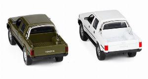 Mô hình xe Toyota oyota Pickup tỷ lệ 1:32 (Trắng) - SP005100